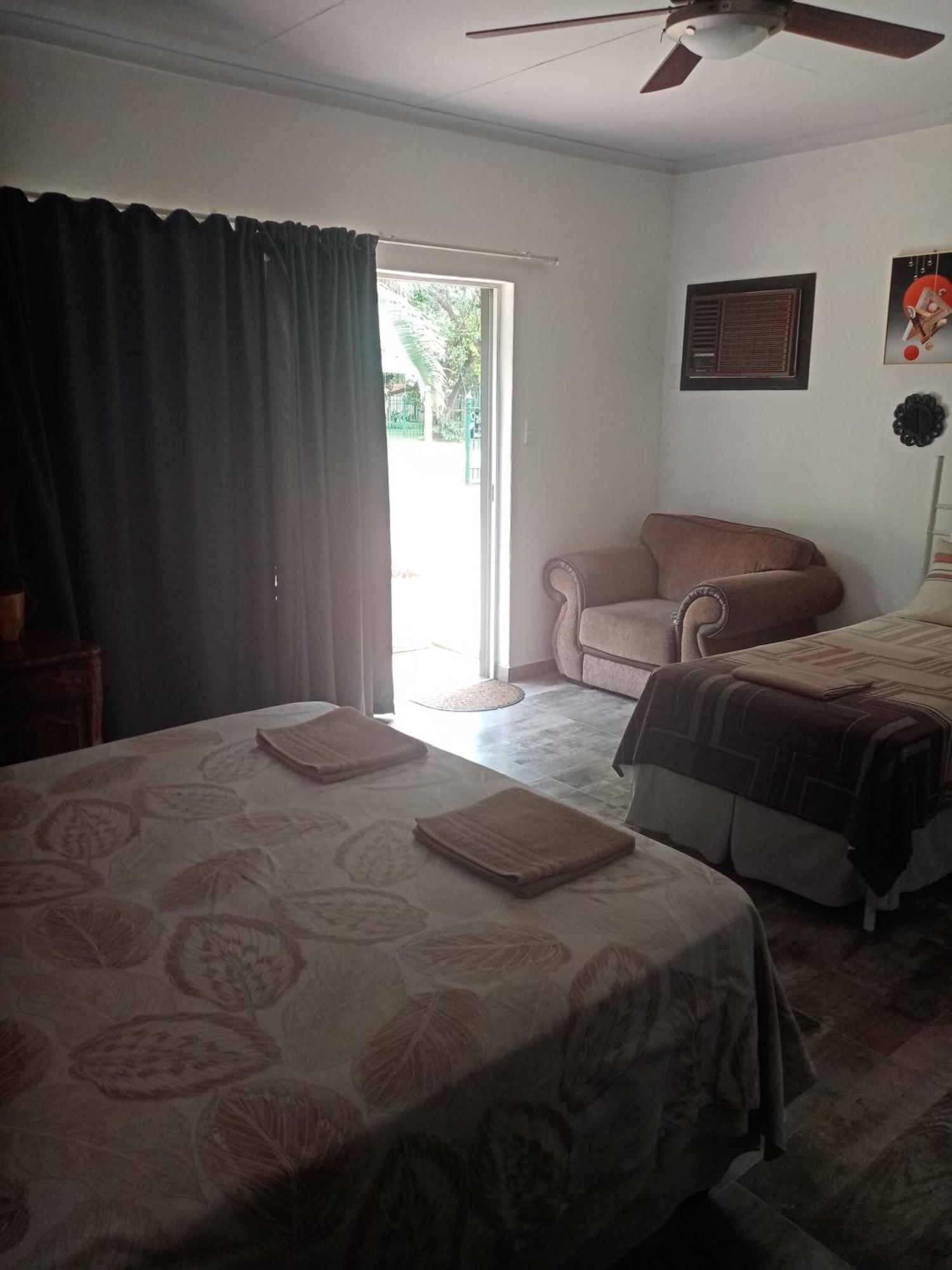 De La Rose Guesthouse Lephalale Εξωτερικό φωτογραφία