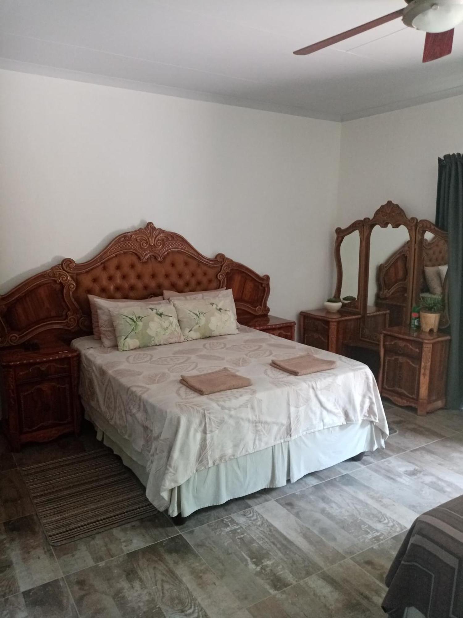De La Rose Guesthouse Lephalale Εξωτερικό φωτογραφία