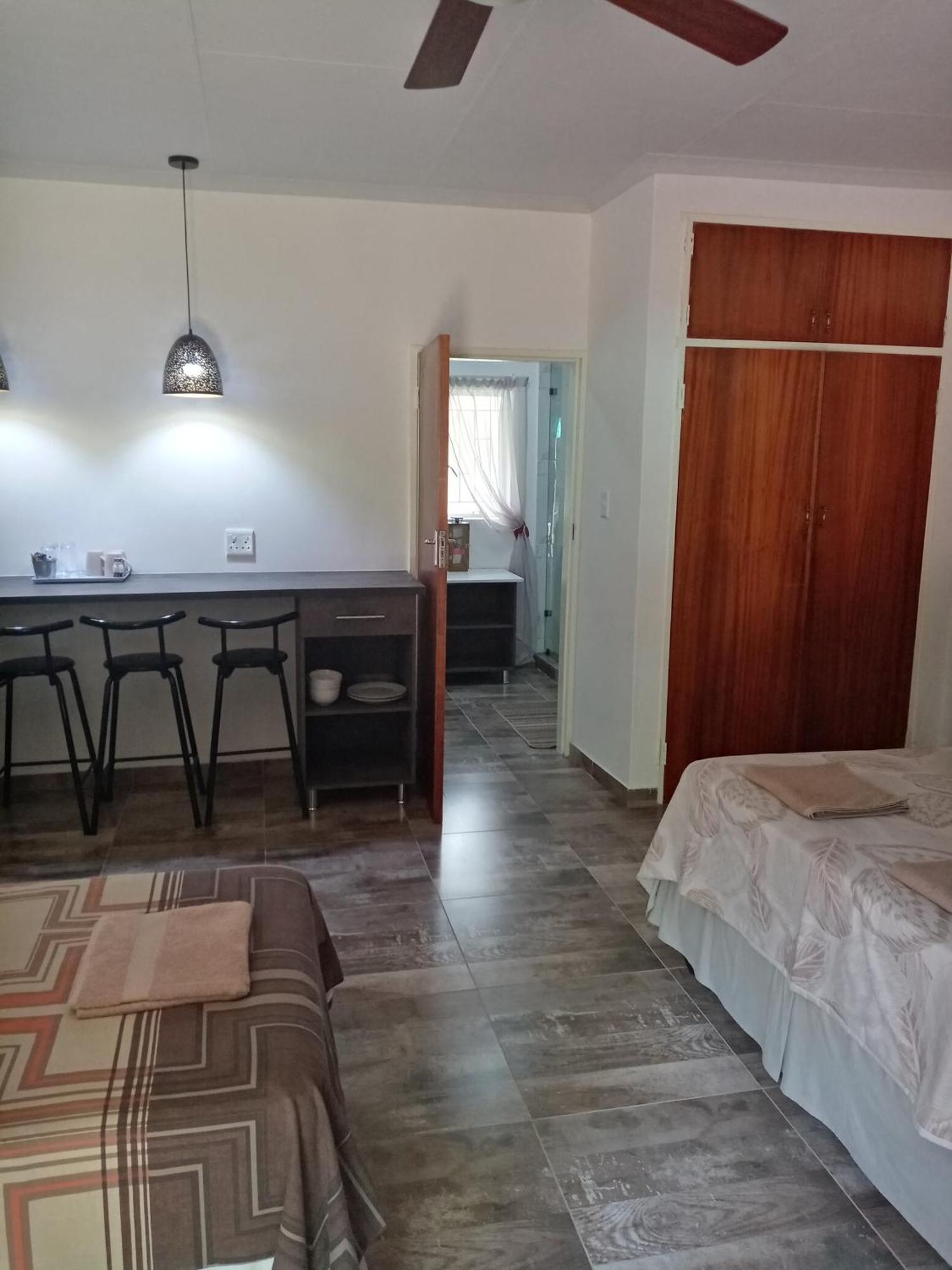 De La Rose Guesthouse Lephalale Εξωτερικό φωτογραφία