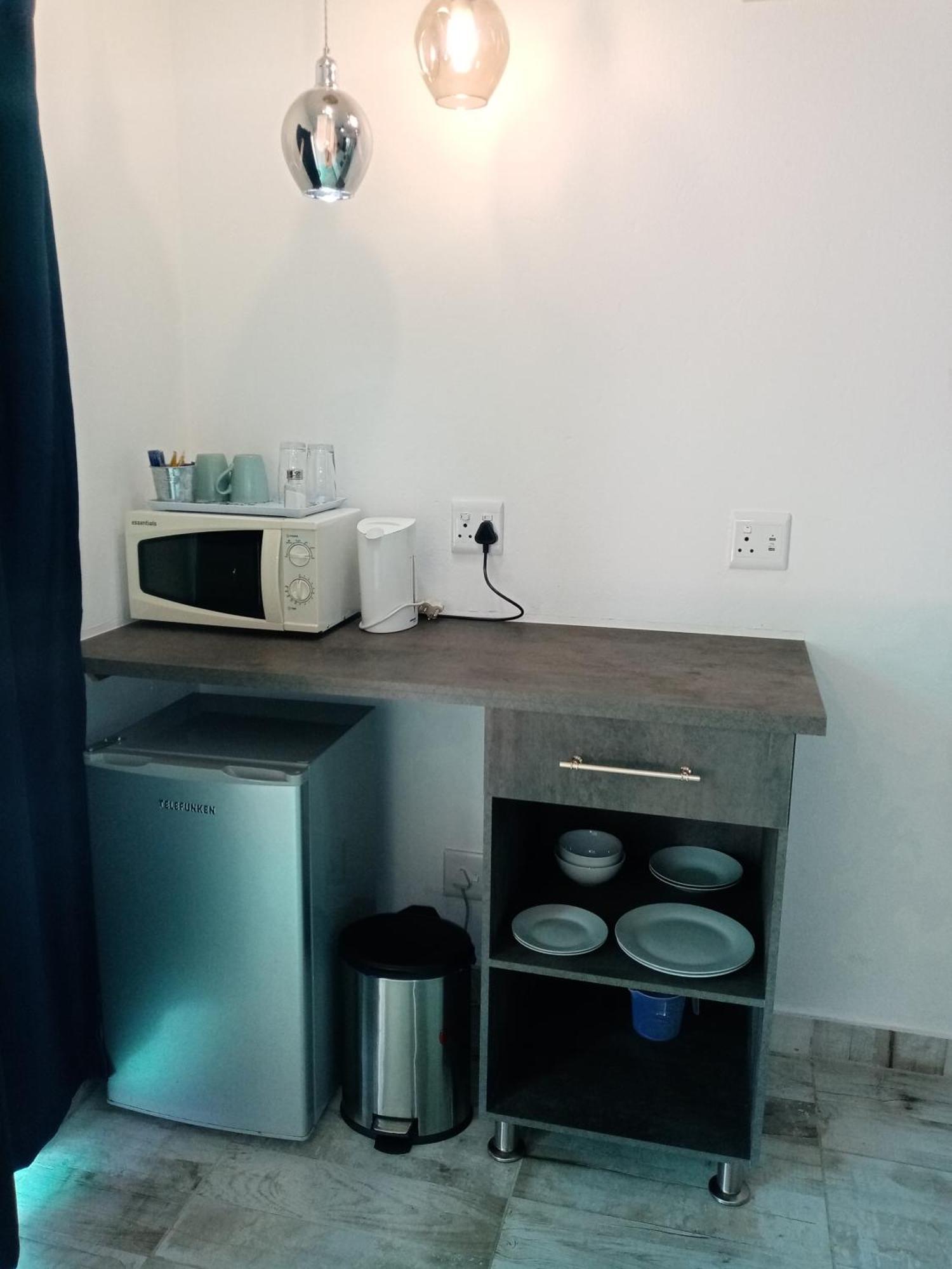 De La Rose Guesthouse Lephalale Εξωτερικό φωτογραφία