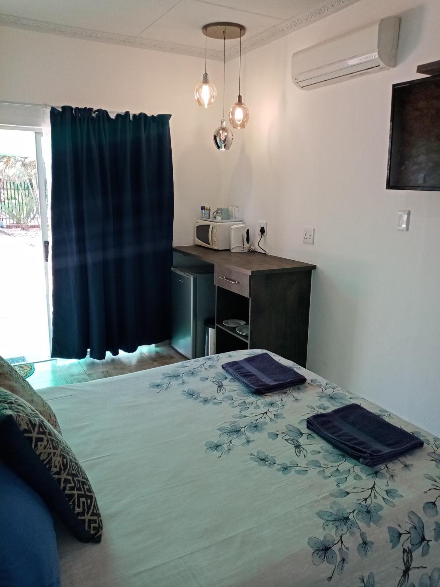 De La Rose Guesthouse Lephalale Εξωτερικό φωτογραφία